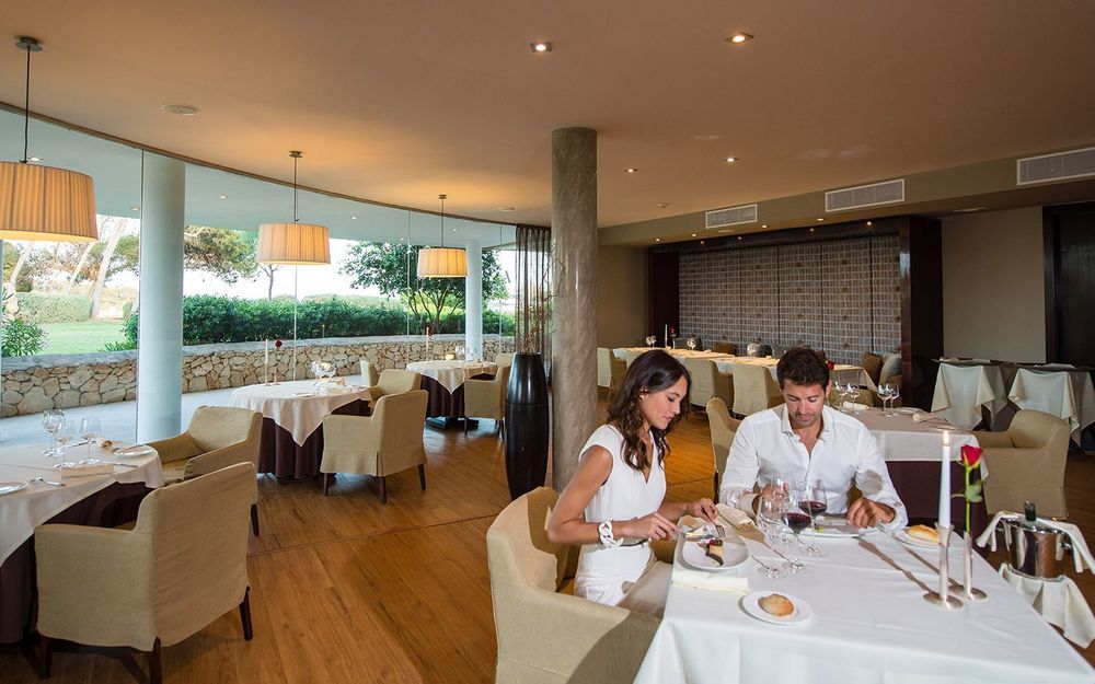 Hotel Blau Privilege Porto Petro Beach & 5*