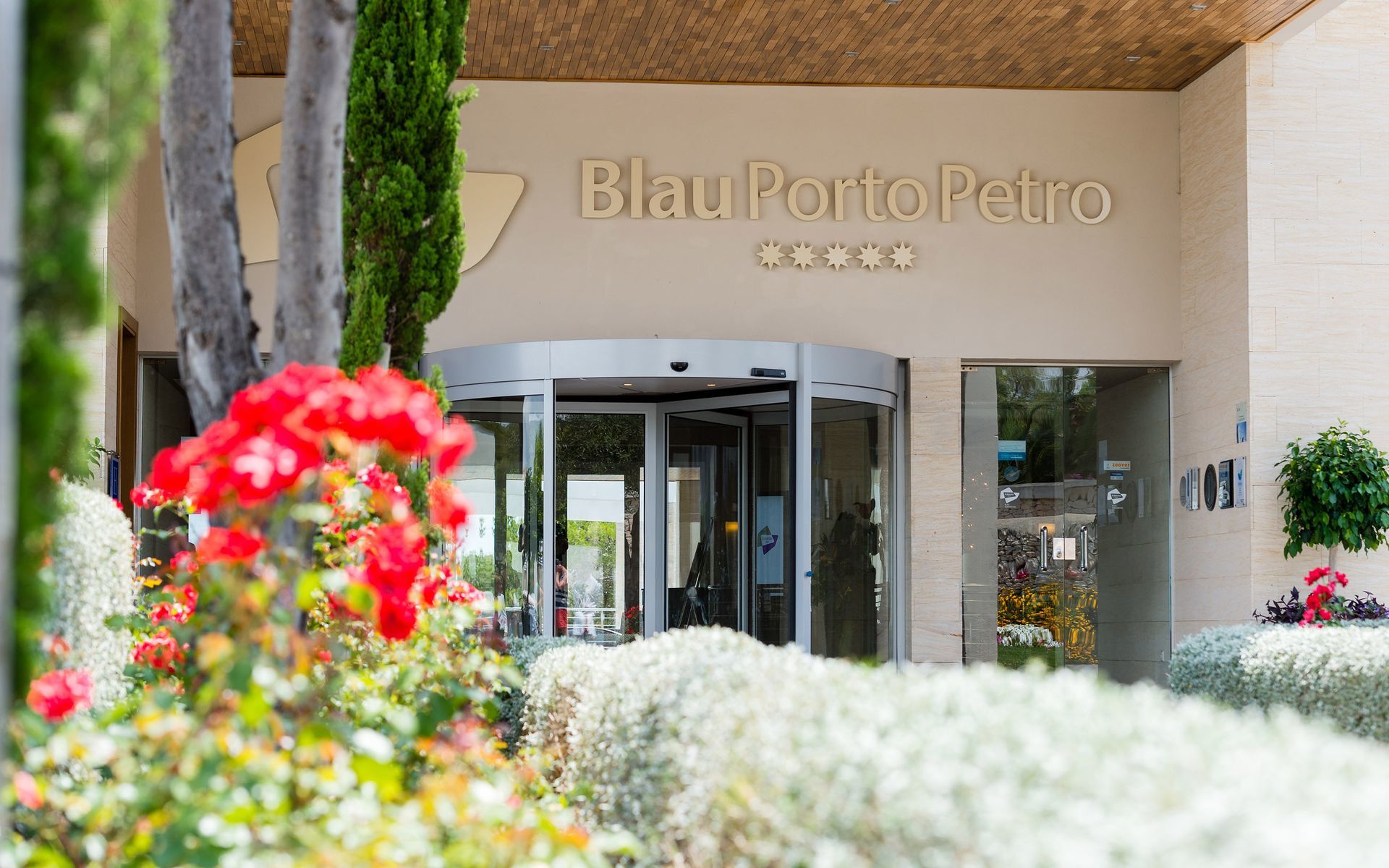 Hotel Blau Privilege Porto Petro Beach & 5*
