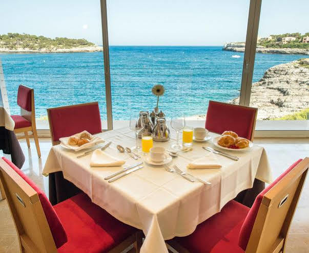 Blau Privilege Porto Petro Beach & 5* Santanyi